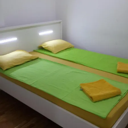 Cosmopolitan Apartment